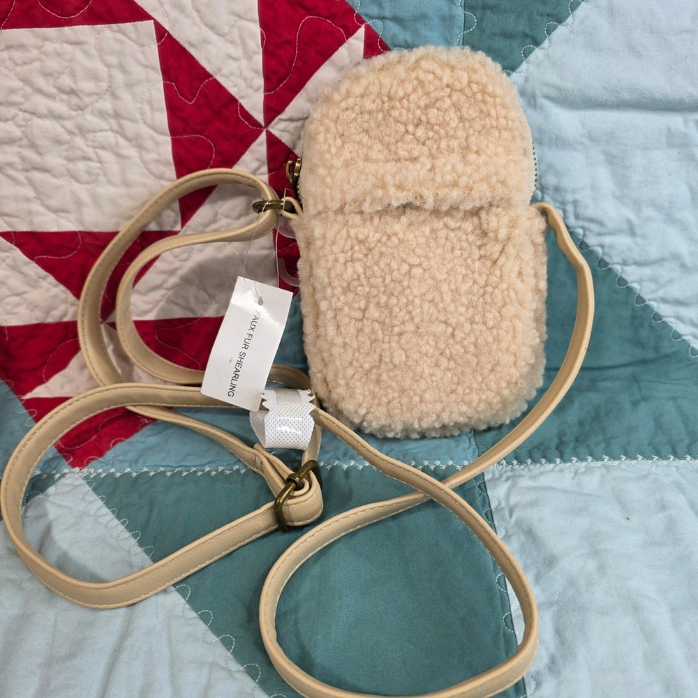 Universal Thread Faux Fur Shearling Crossbody Bag Cream Tan Small Phone Pouch